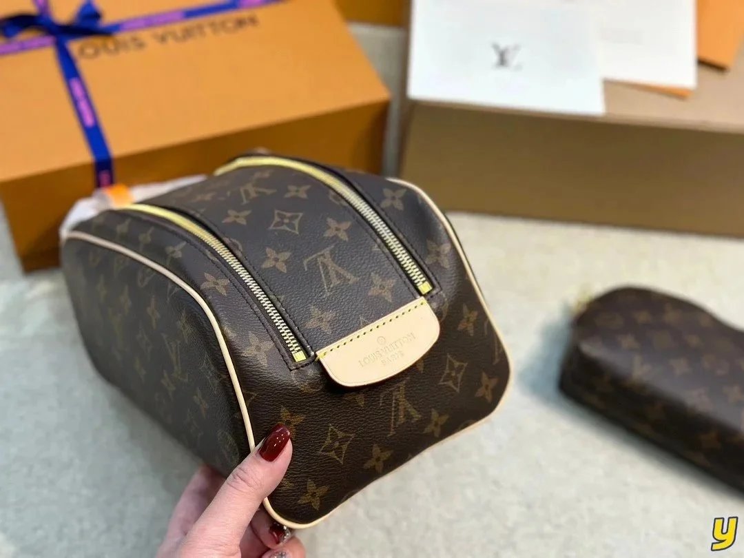 Louis Vuitton Travel Bags Monogram Double-Zip Toiletry Bag image 9