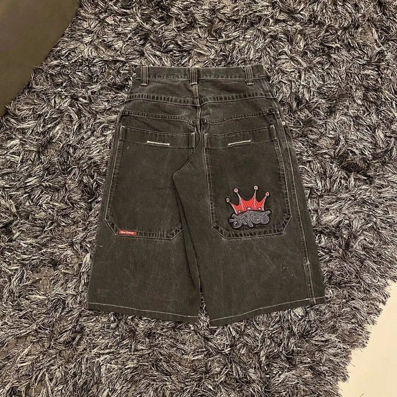 D07 Black