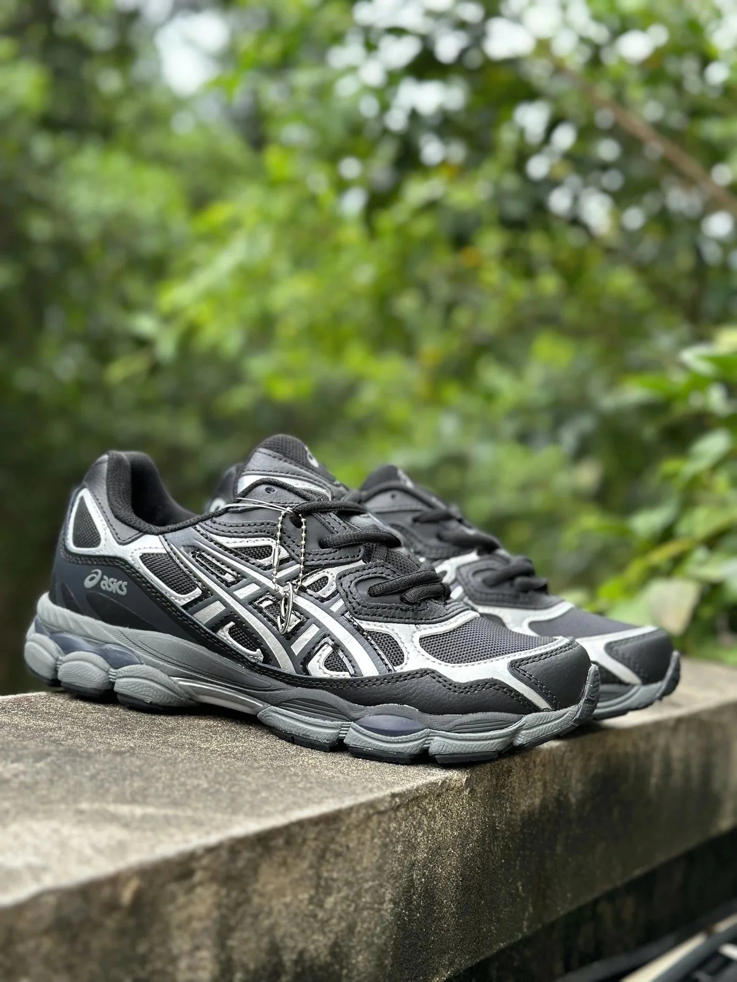 1203A280-002 Black Silver