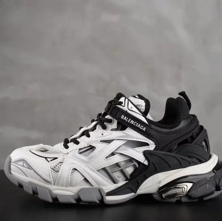 Track2 4th Generation White Black
