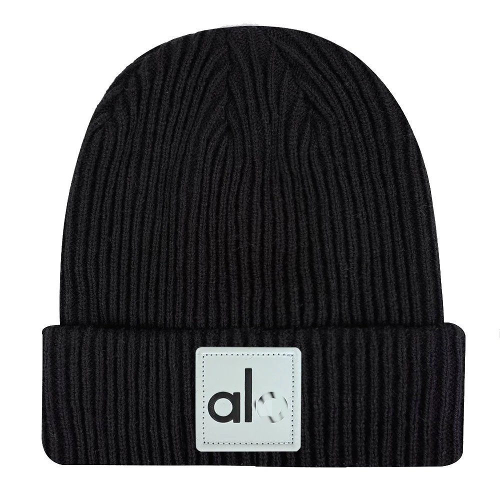 Winter Wool Knit Beanie Warm Hat, Scarlet - Gallery Image 12 - Detailed View