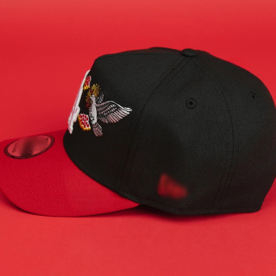 Embroidered Baseball Cap Trendy Snapback Scarlet - Gallery Image 3 - Detailed View
