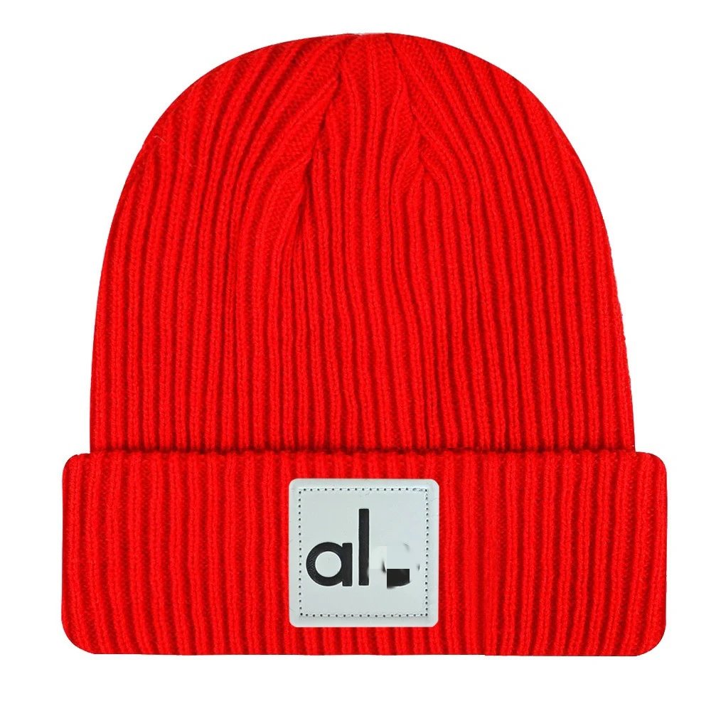 Winter Wool Knit Beanie Warm Hat, Scarlet - Gallery Image 5 - Detailed View