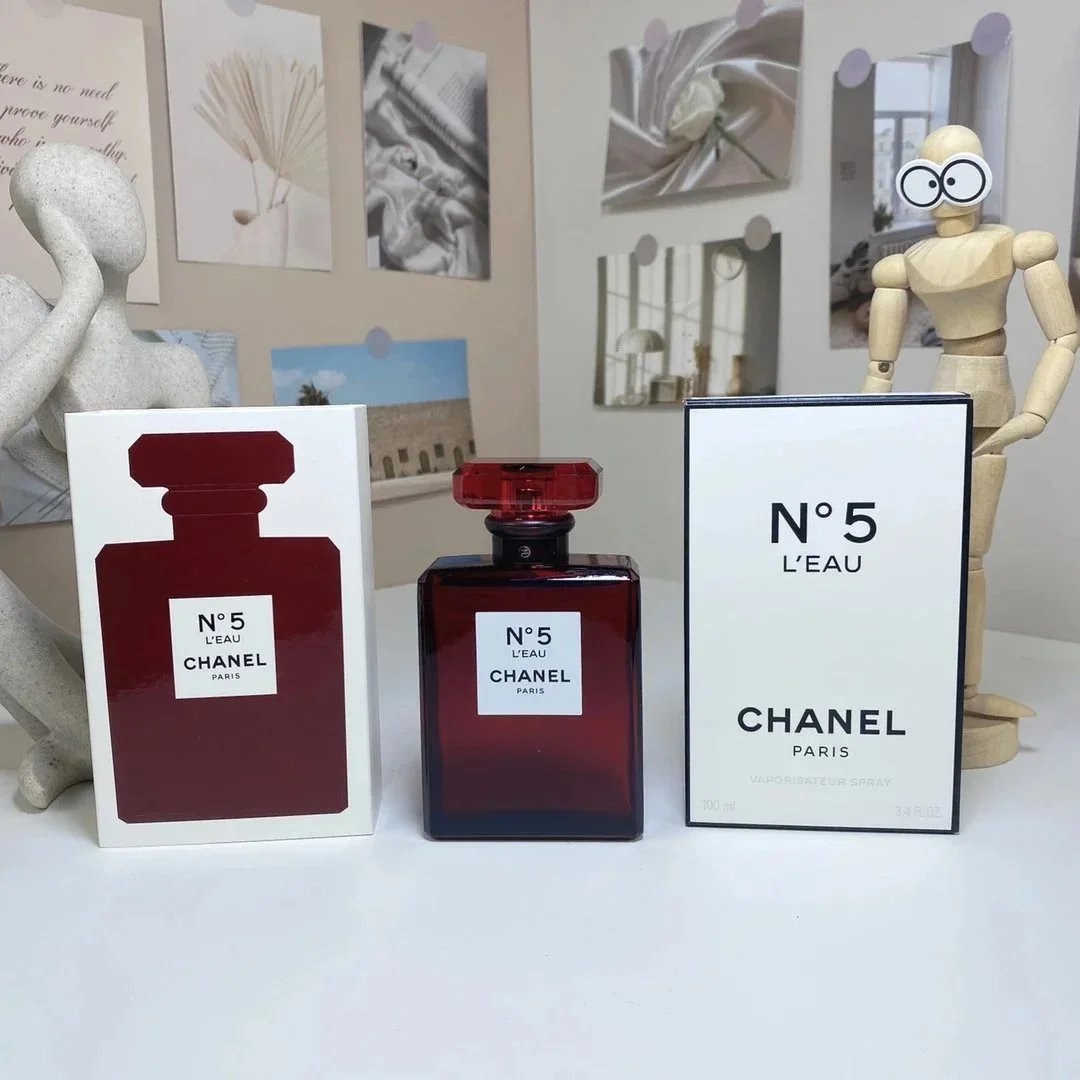 18 Light Fragrance Red No.5 Water Christmas Limited Edition 100ml