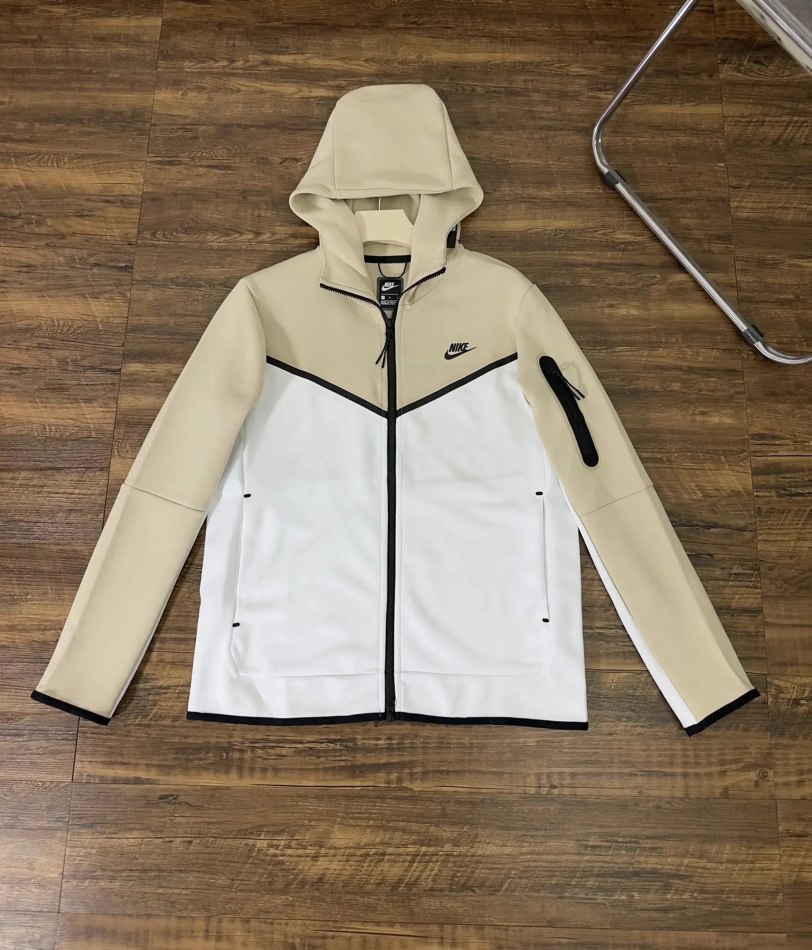 Product view 32
