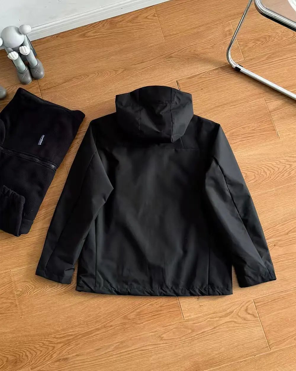 Patagonia Trespasser Jacket Black Outerwear - 12