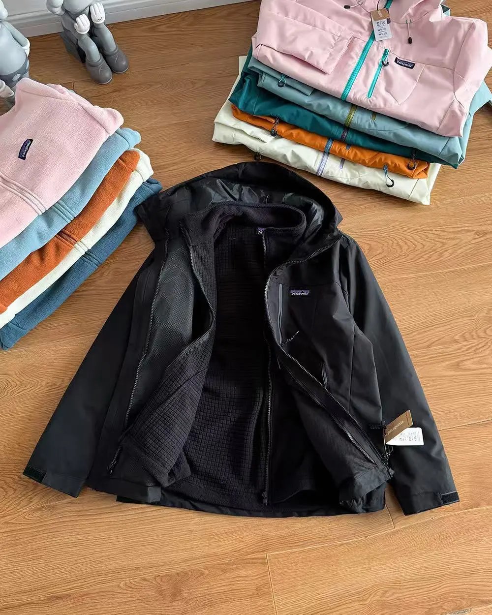 Patagonia Trespasser Jacket Black Outerwear - 11