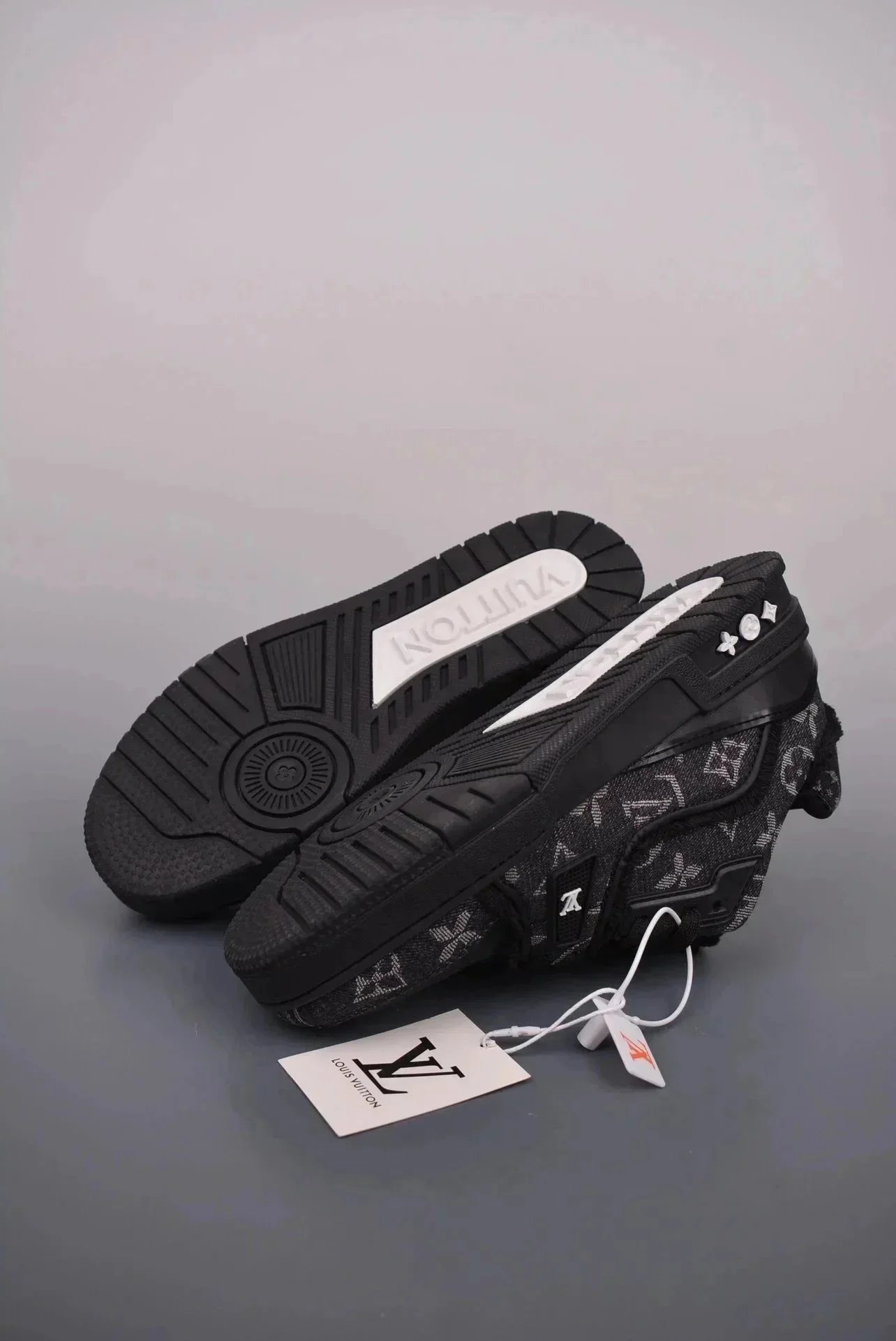 Louis Vuitton Archlight 2 White Gray Mesh Sneakers - 15