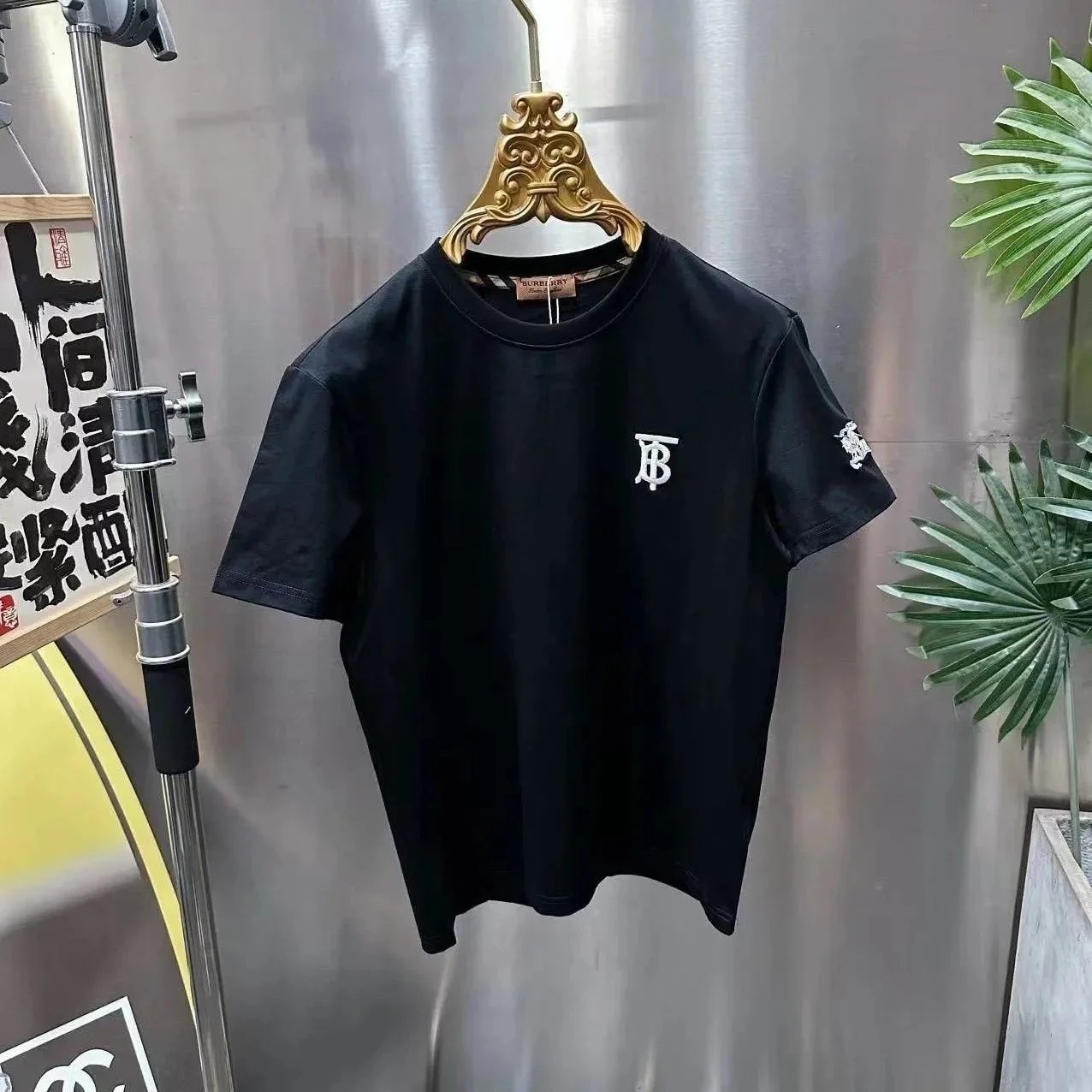Short sleeved 4 black