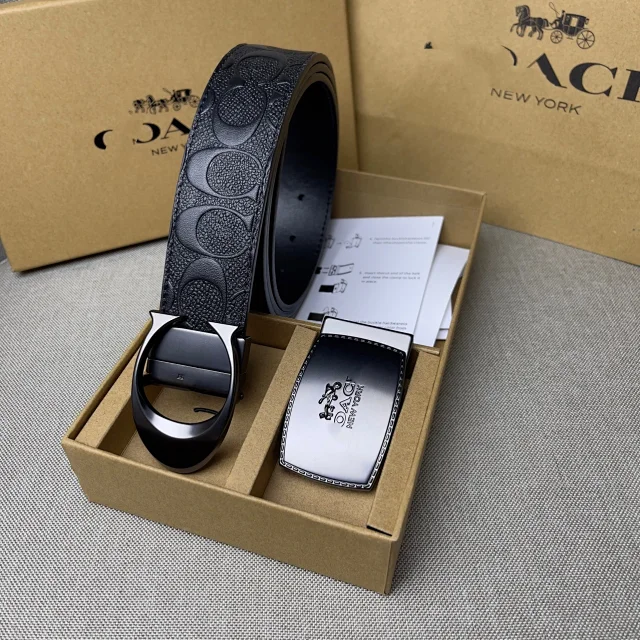 Coach Belts Textured belt with interchangeable buckles product detail image 1