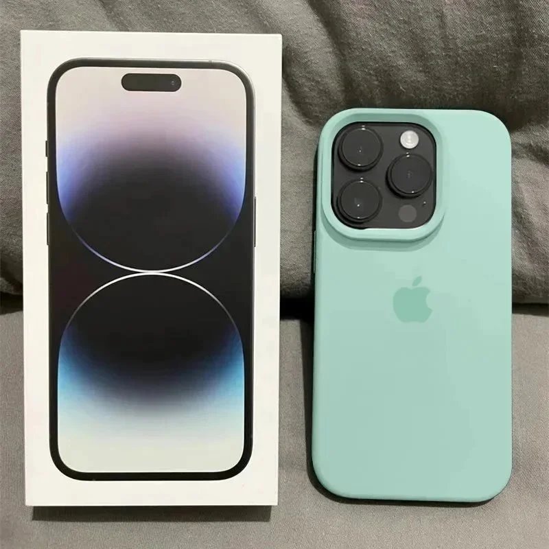 light cyan