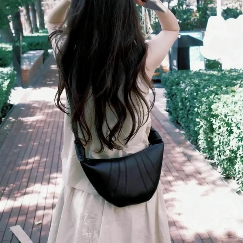 Unbranded Crossbody Bags Pleated crescent shoulder bag image 3