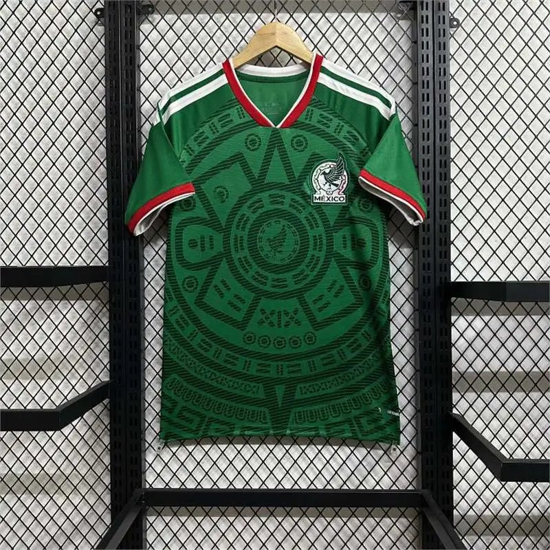 Fans 26-27 Mexico Home