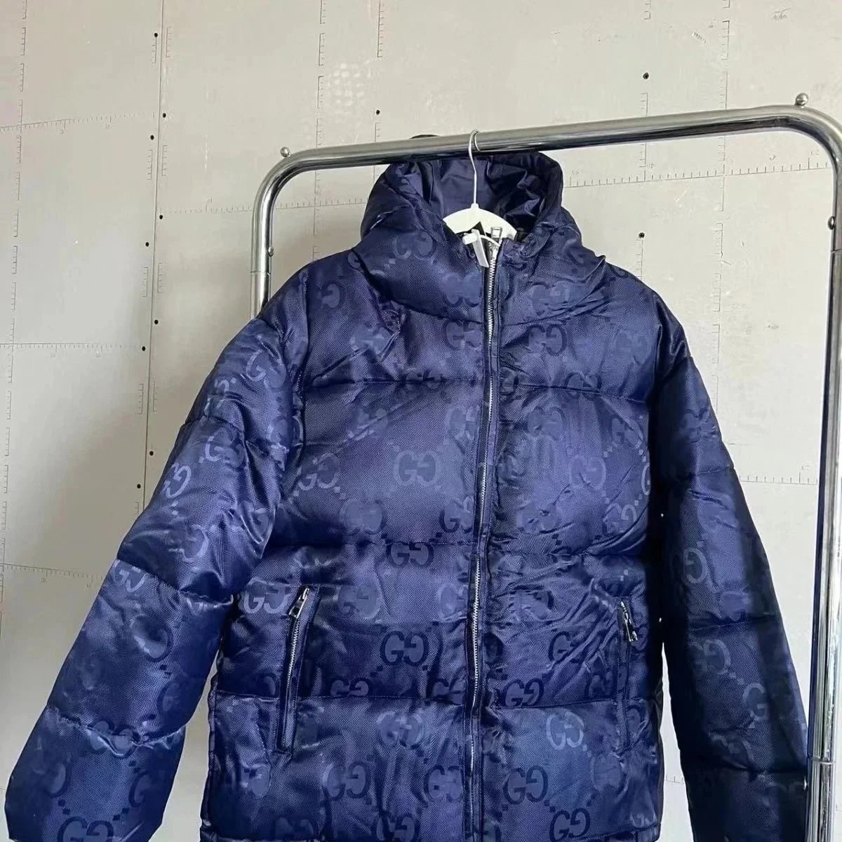 GUCCI蓝色 option
