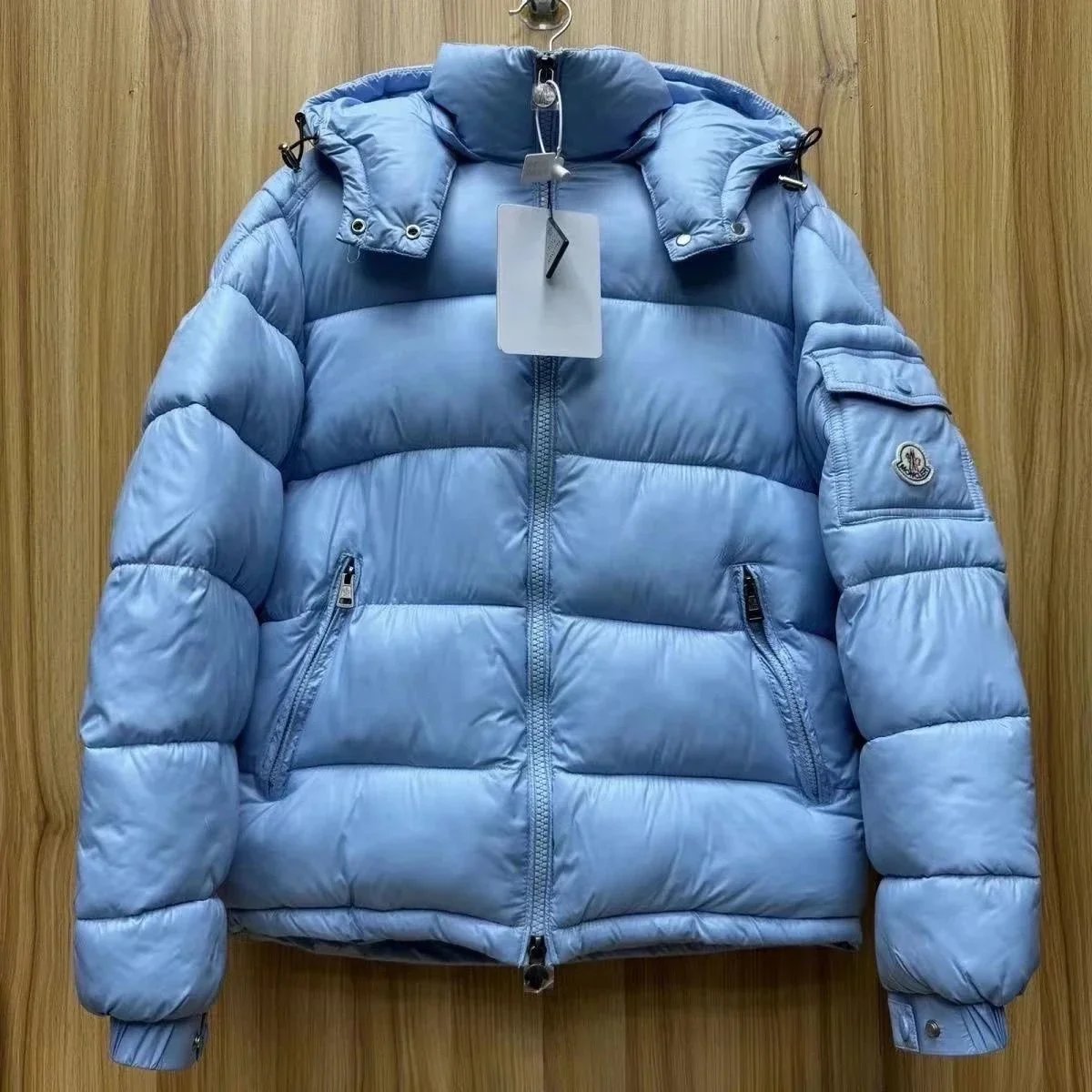 水蓝色羽绒服 option