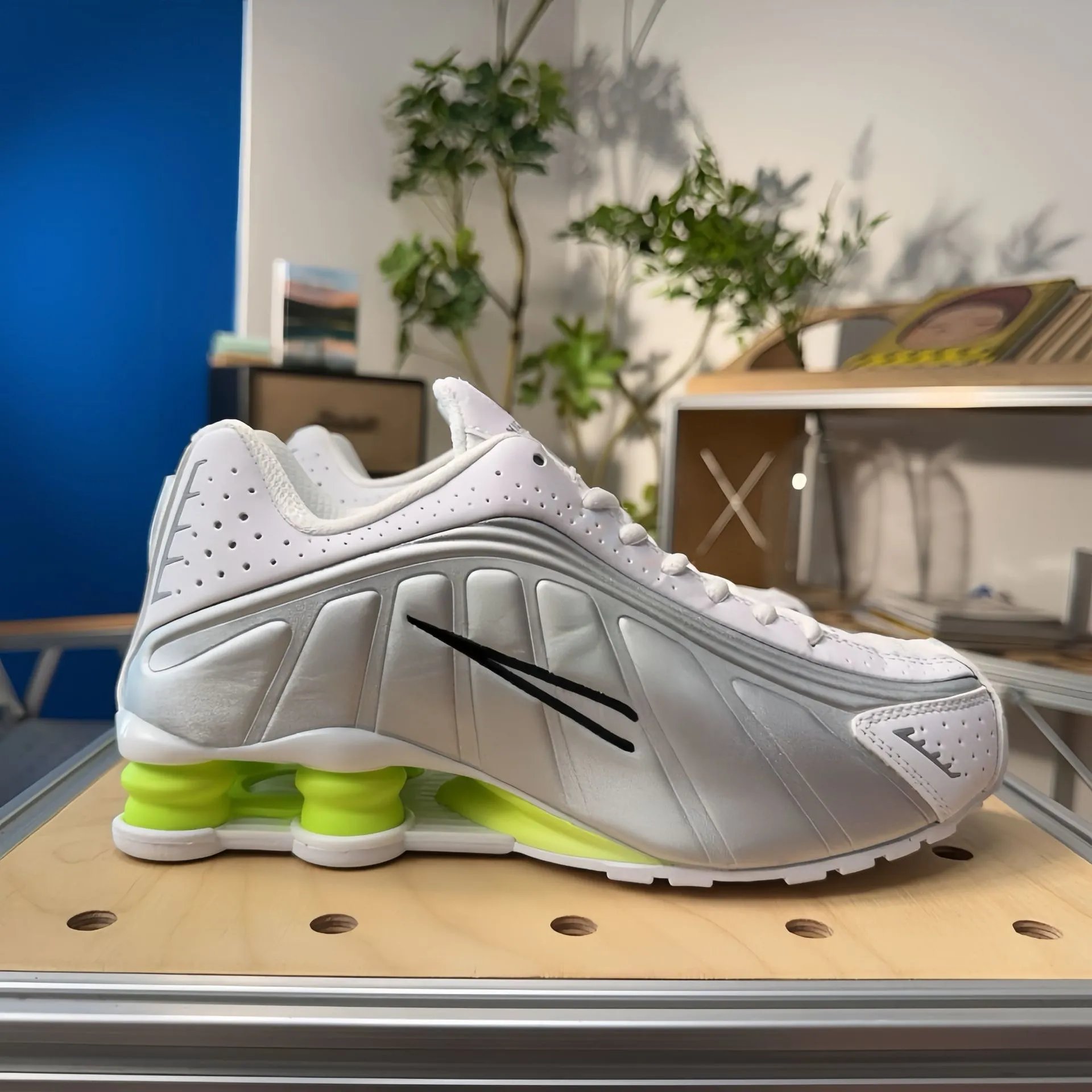 R4-White Silver Light Green 36-45