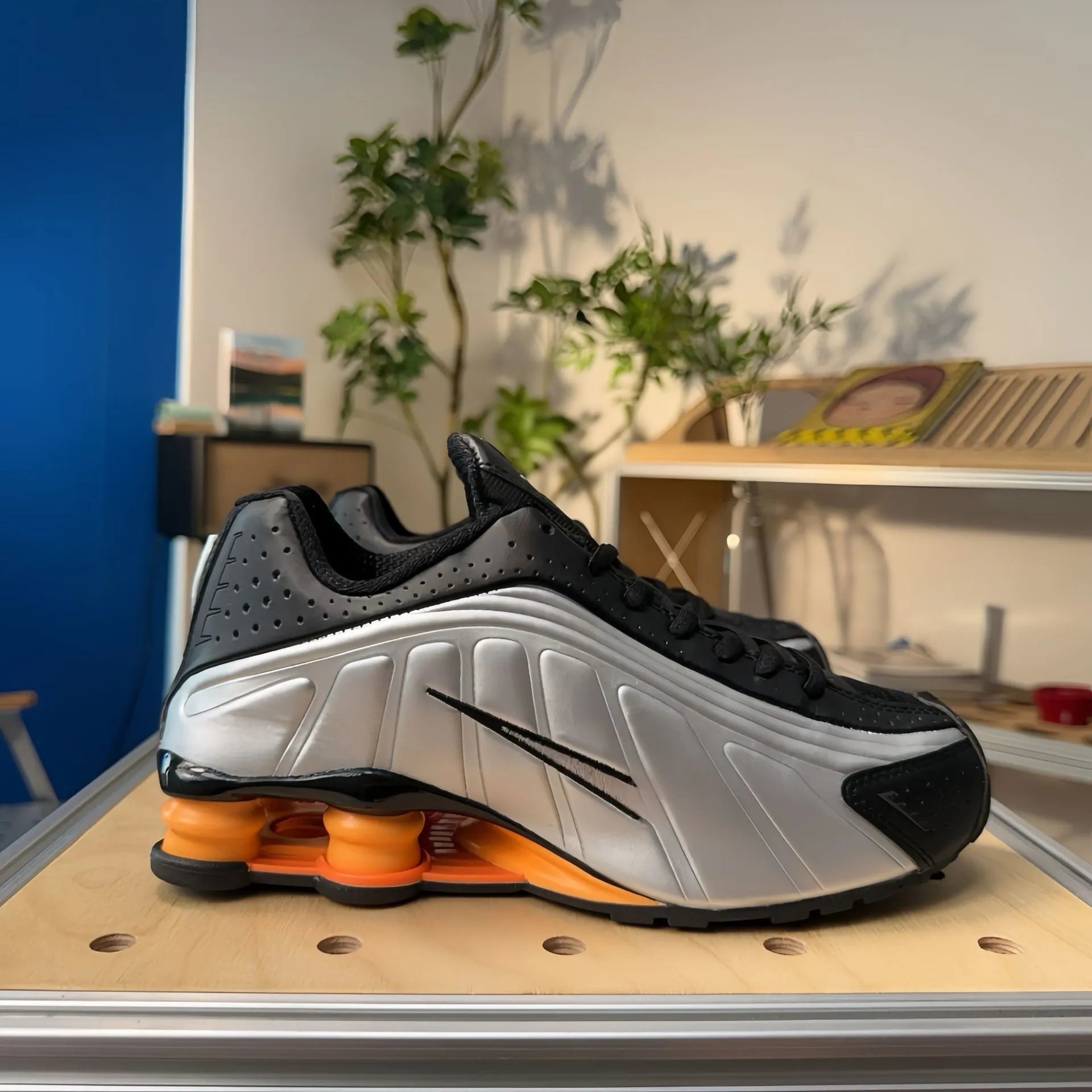 R4-Black Silver Orange 36-45