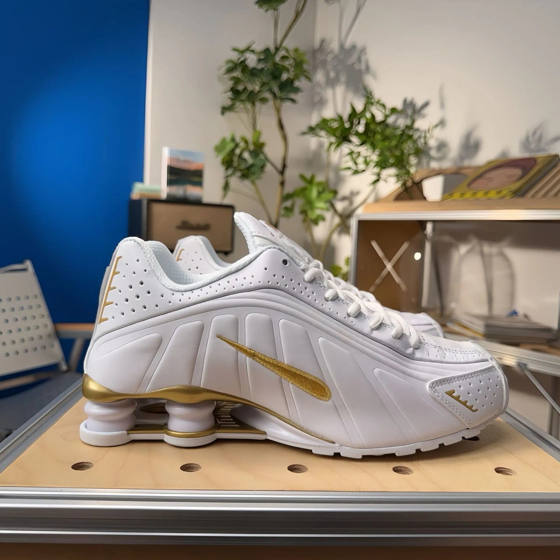 R4-White Gold Swoosh 36-45