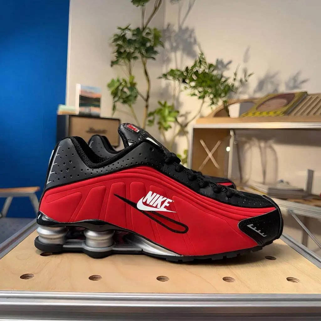 R4-Black Red Silver 36-45