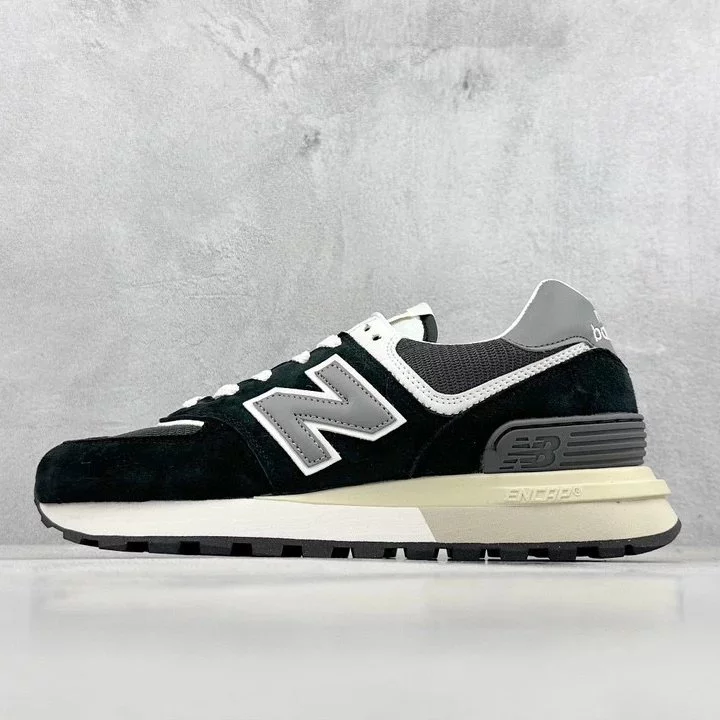 New Balance 574