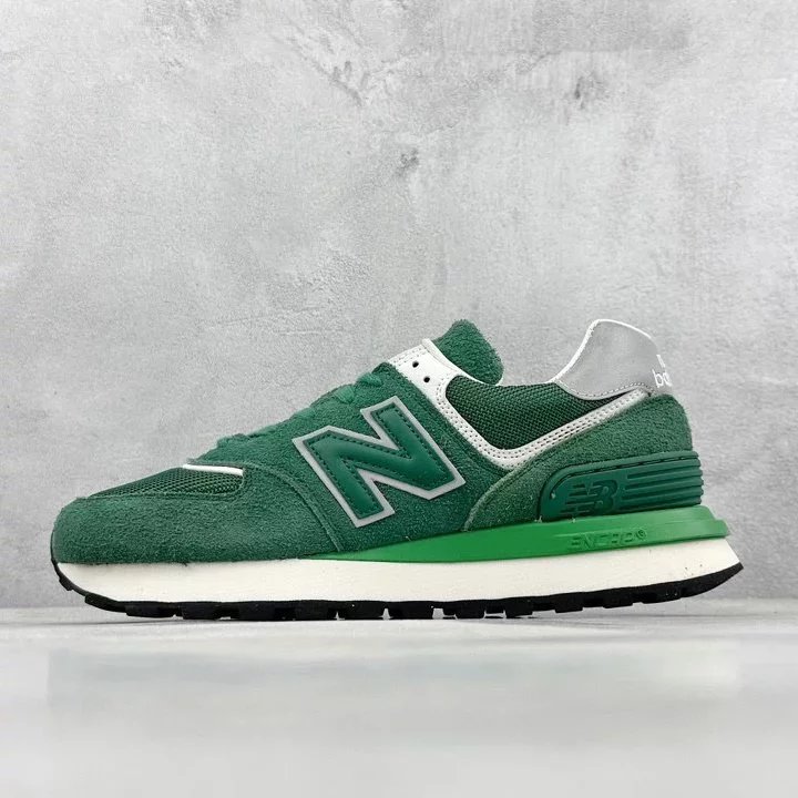 New Balance 574 · 4