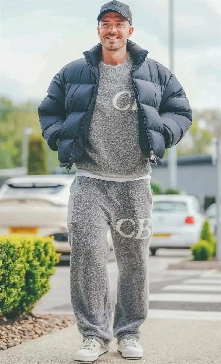 CB Logo Sweatpants Black - 12