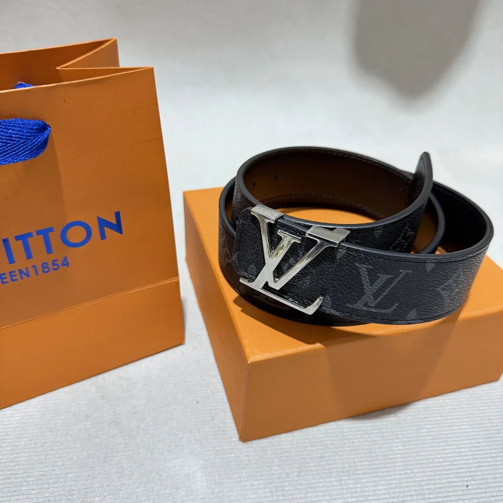 Black Floral Silver Buckle##New Year Limited Purchase