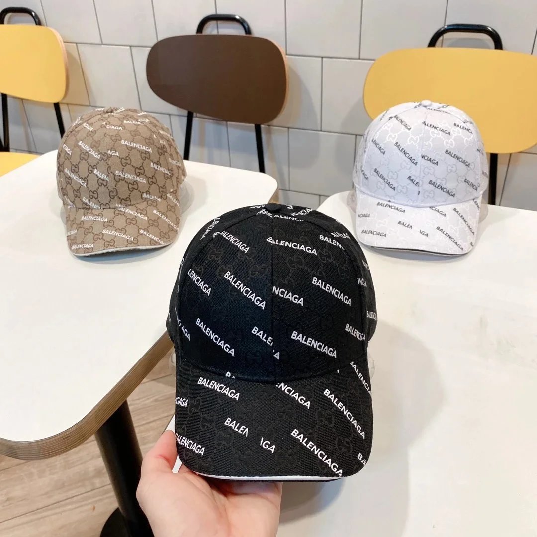Gucci Hats Bucket Hat with Chin Strap — 18