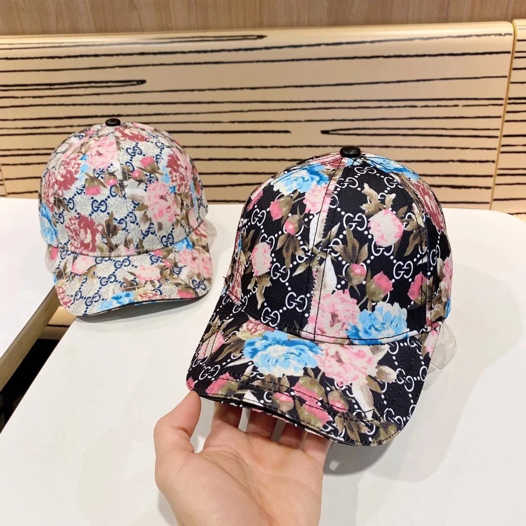 Gucci Hats Bucket Hat with Chin Strap — 38