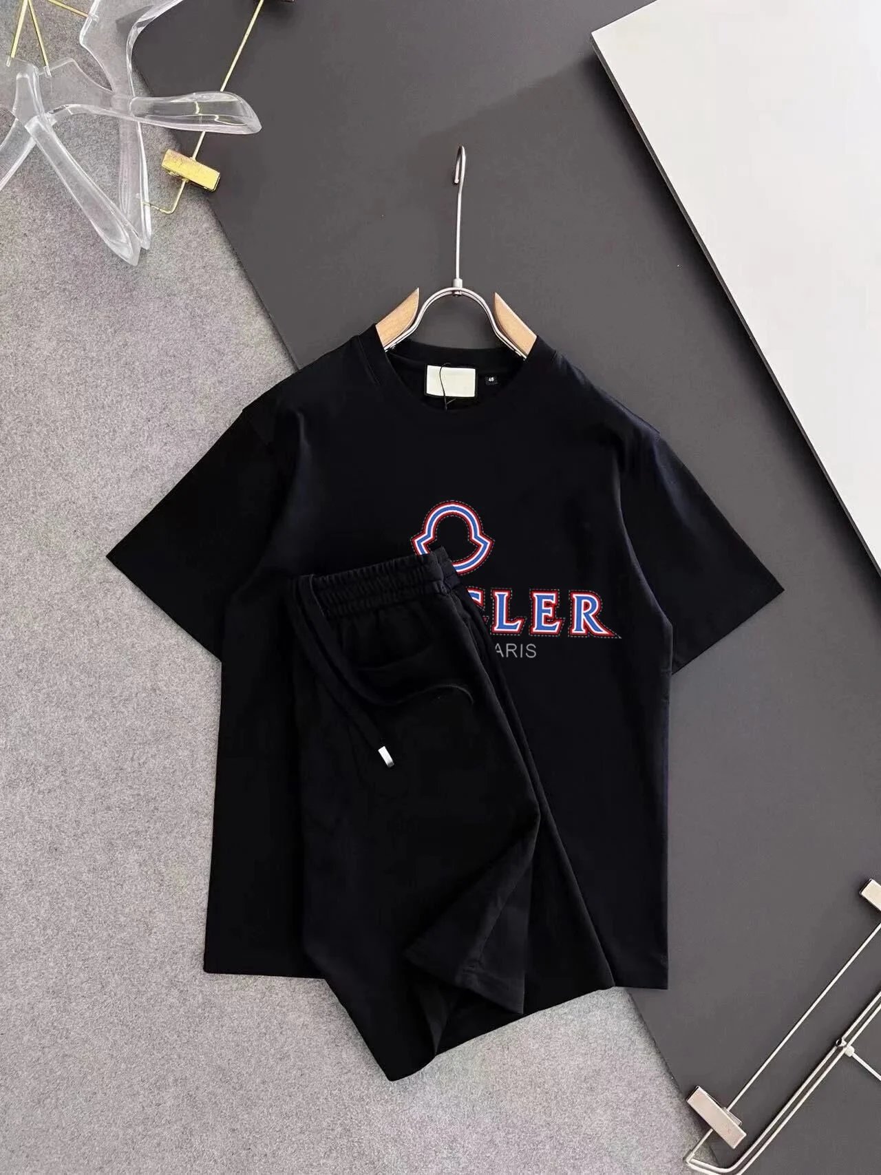 Dior Matching Sets Short-Sleeve Graphic T-Shirt and Drawstring Shorts Set image 11