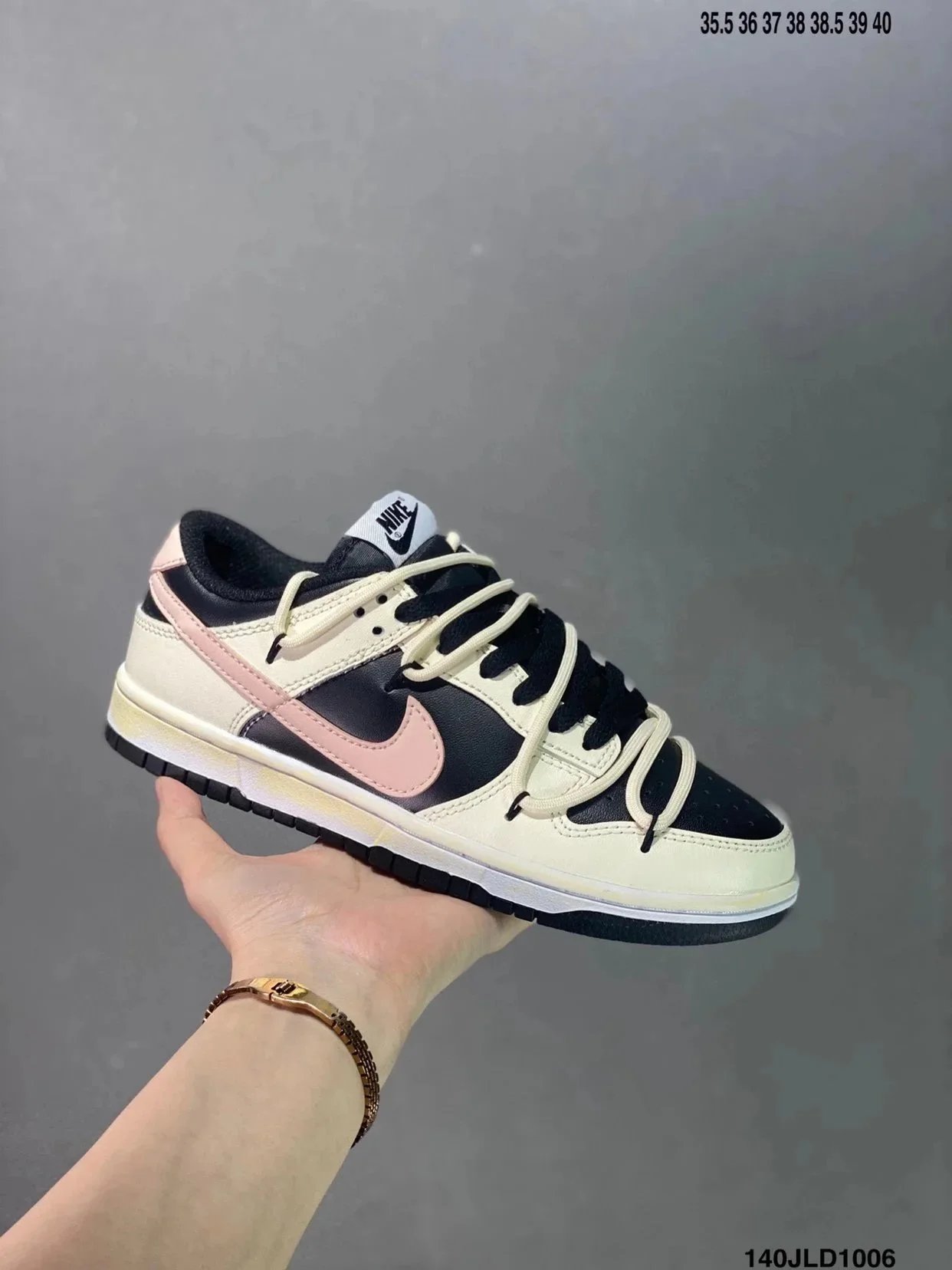 Nike Sneakers Dunk Low lace-up image 9
