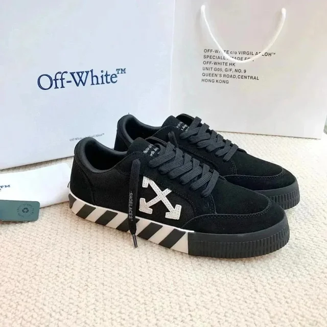 Gucci Sneakers adidas x Gazelle low-top product detail image 4
