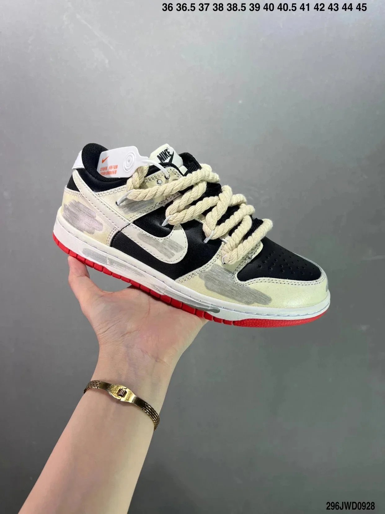 Nike Sneakers Dunk Low lace-up image 6