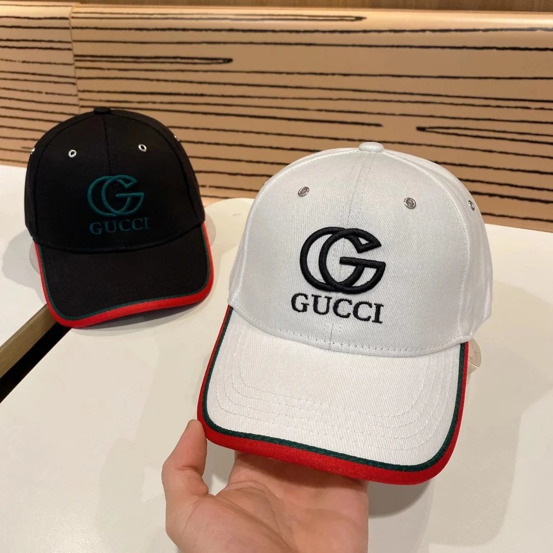 Gucci Hats Bucket Hat with Chin Strap — 28