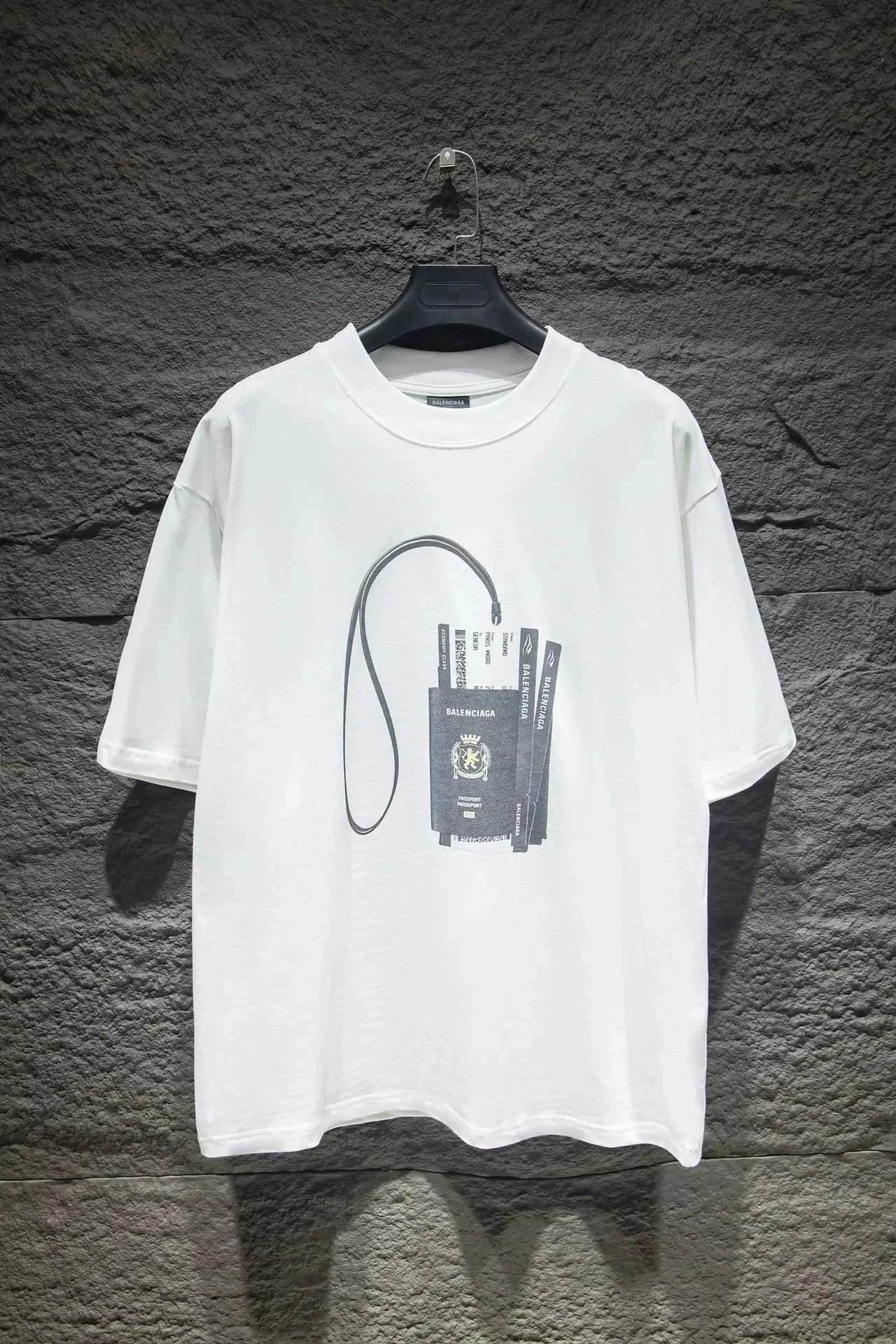 Balenciaga T-Shirts Short-Sleeve Logo Graphic T-Shirt — White passport 002