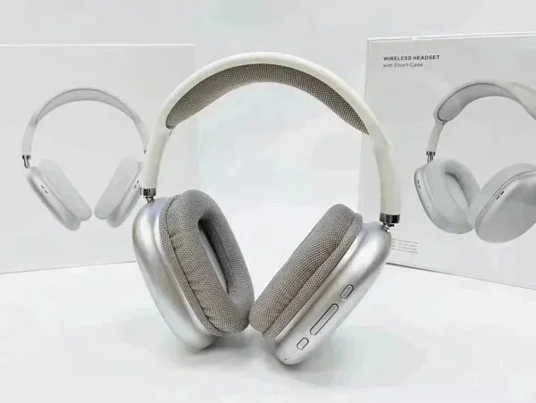Apple Multiple wireless headphone and earbud models product image