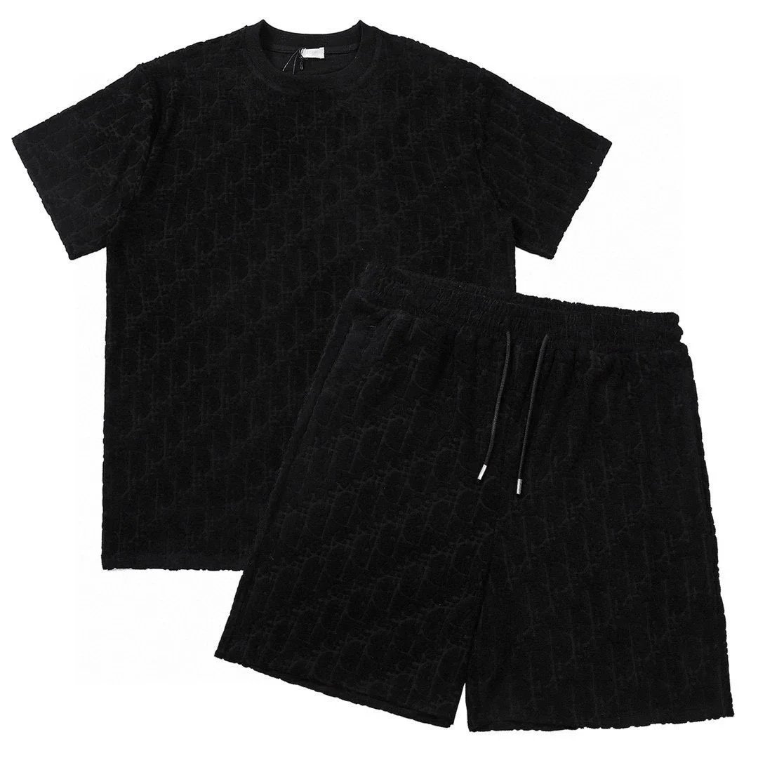 Louis Vuitton Matching Sets Monogram short-sleeve T-shirt and shorts set — 01 Black