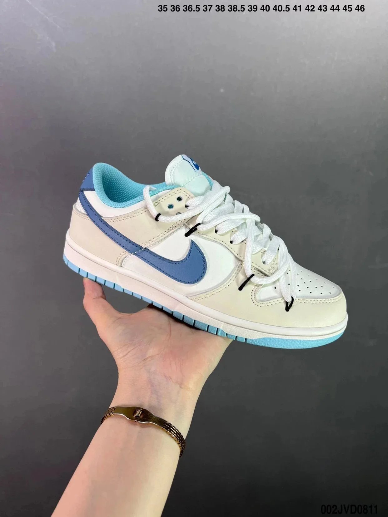 Nike Sneakers Dunk Low lace-up image 2