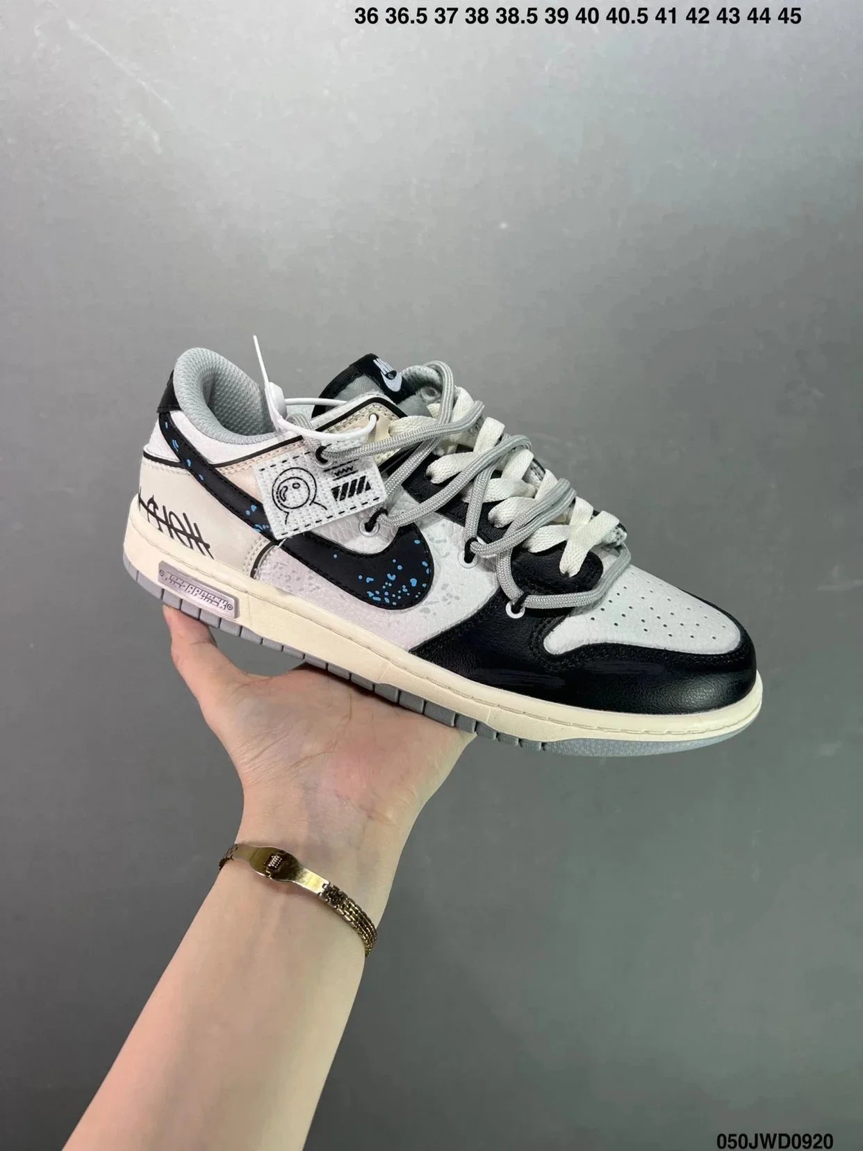 Nike Sneakers Dunk Low lace-up image 4