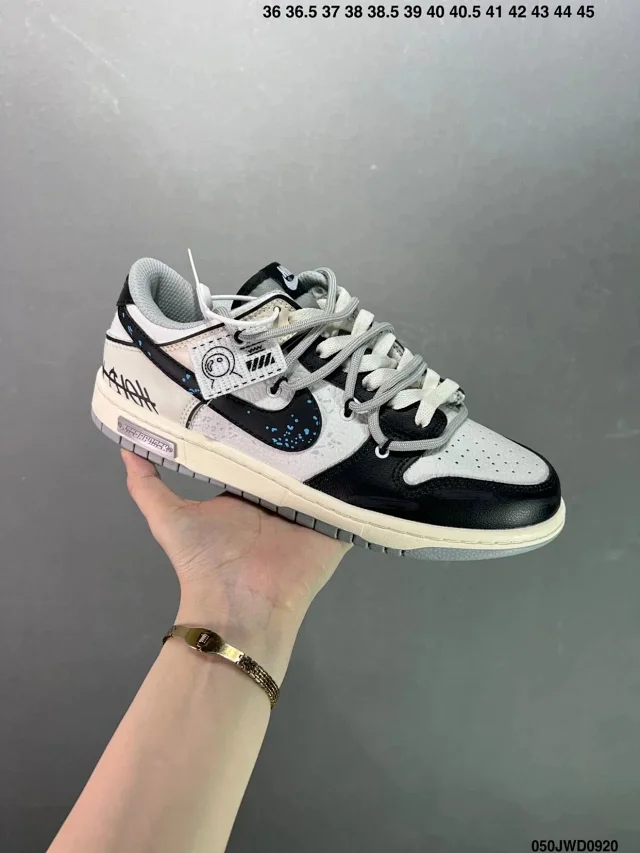 Nike Sneakers Dunk Low lace-up product detail image 4