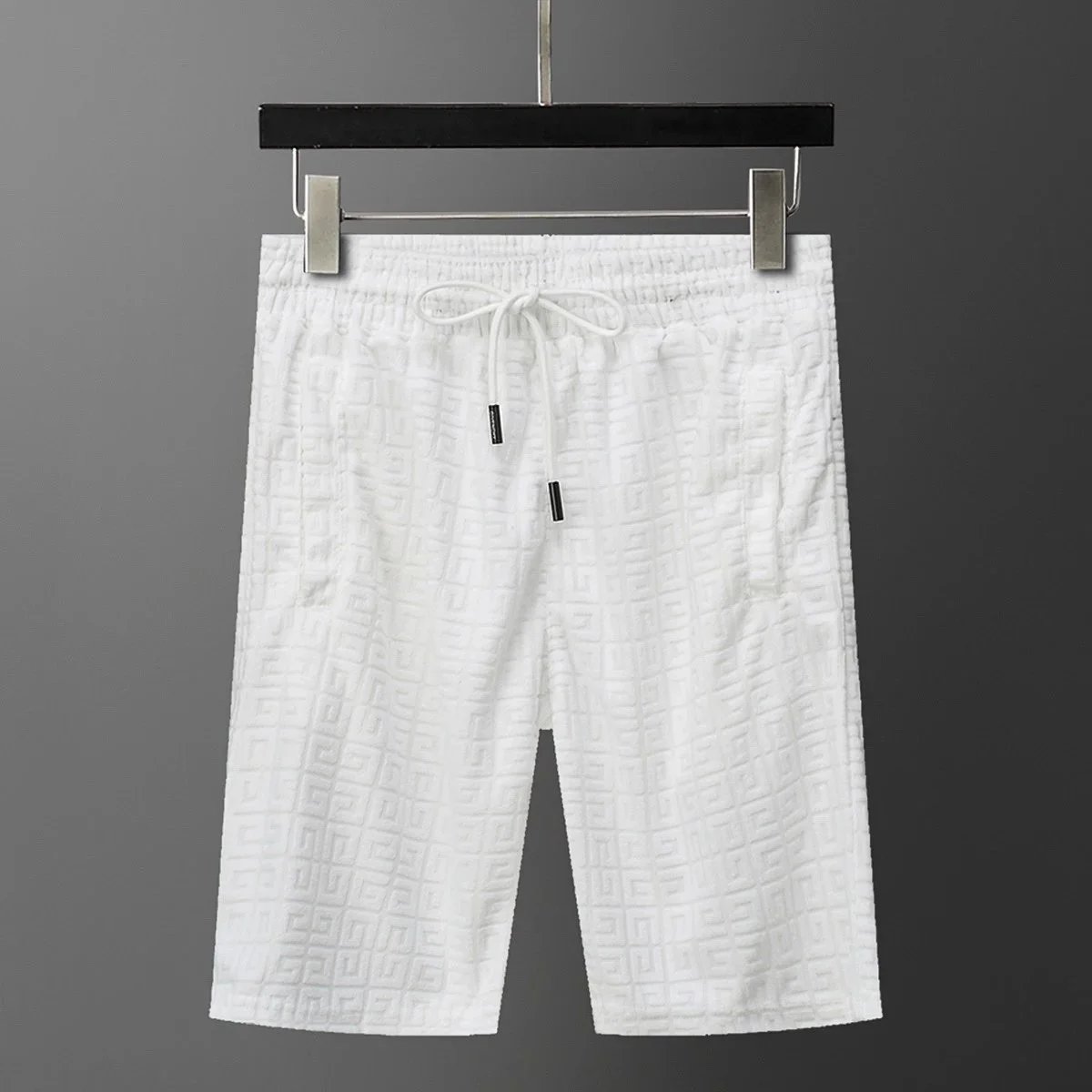 Gucci Matching Sets Short-Sleeve T-Shirt and Drawstring Shorts Set — 39 white