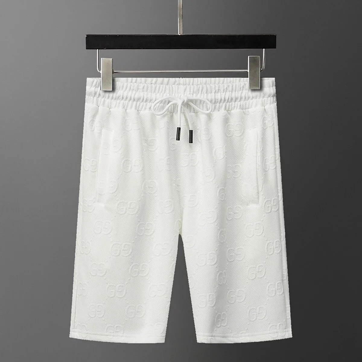 Gucci Matching Sets Short-Sleeve T-Shirt and Drawstring Shorts Set — 32 white
