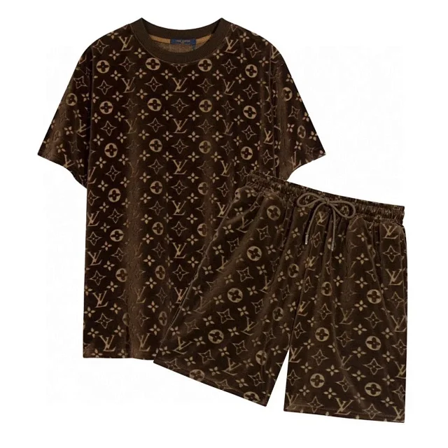 Louis Vuitton Matching Sets Monogram Short-Sleeve T-Shirt and Shorts Set product detail image 5