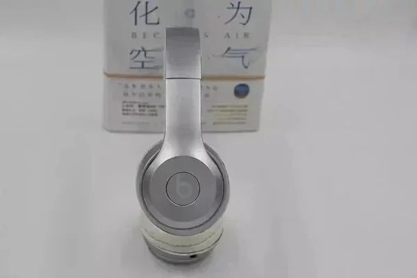 Apple Multiple wireless headphone and earbud models product image