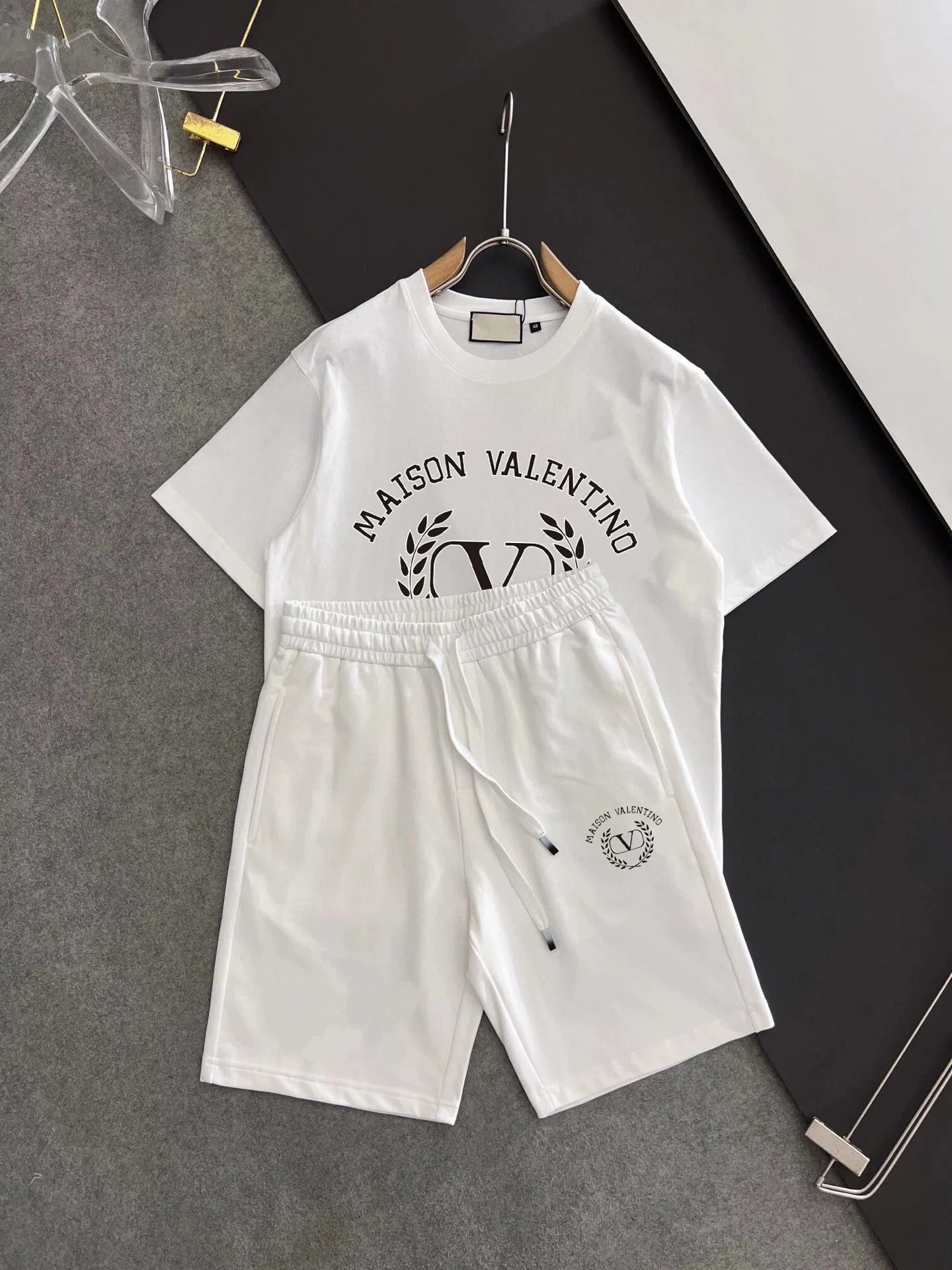 Dior Matching Sets Short-Sleeve Graphic T-Shirt and Drawstring Shorts Set image 7