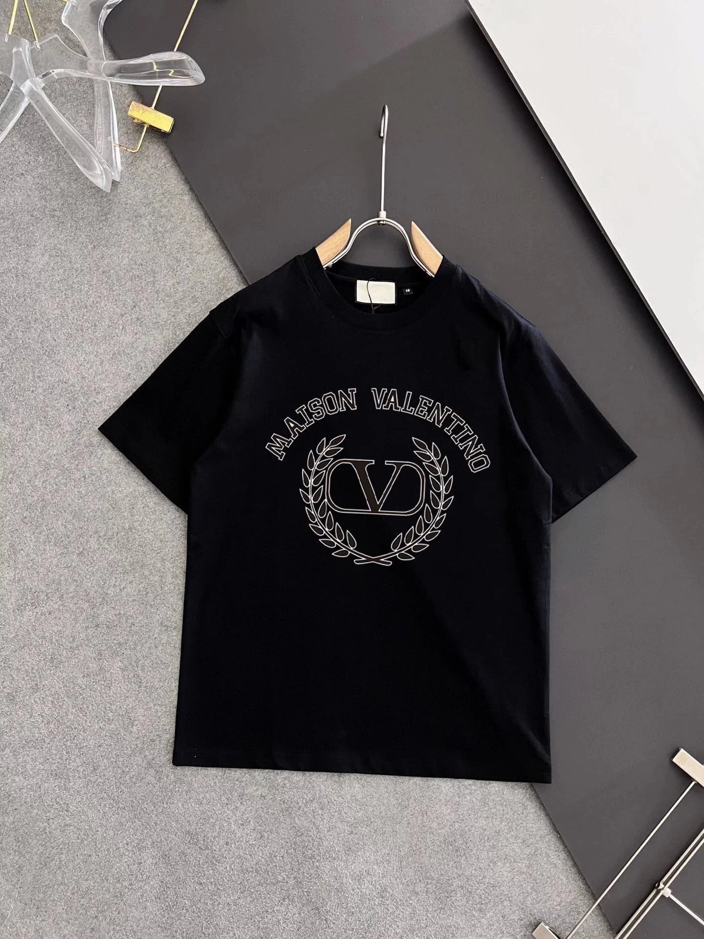 Dior Matching Sets Short-Sleeve Graphic T-Shirt and Drawstring Shorts Set — 18 black