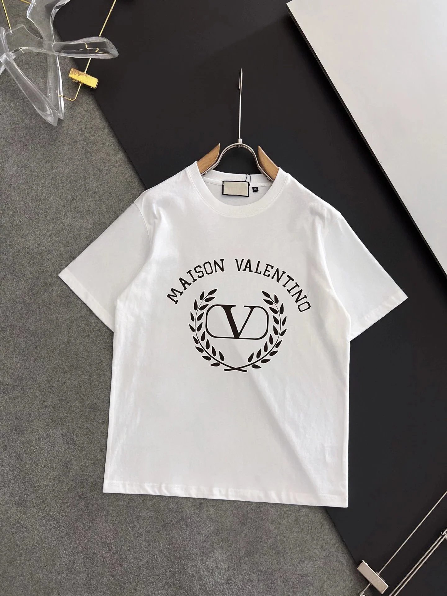 Dior Matching Sets Short-Sleeve Graphic T-Shirt and Drawstring Shorts Set — 17 white