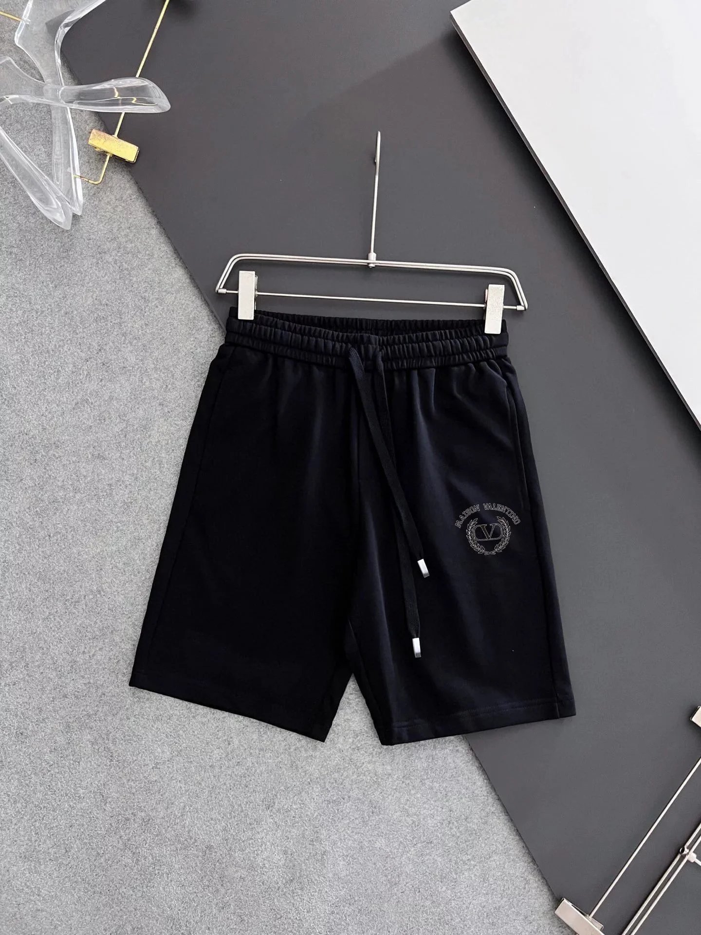 Dior Matching Sets Short-Sleeve Graphic T-Shirt and Drawstring Shorts Set — 29 black