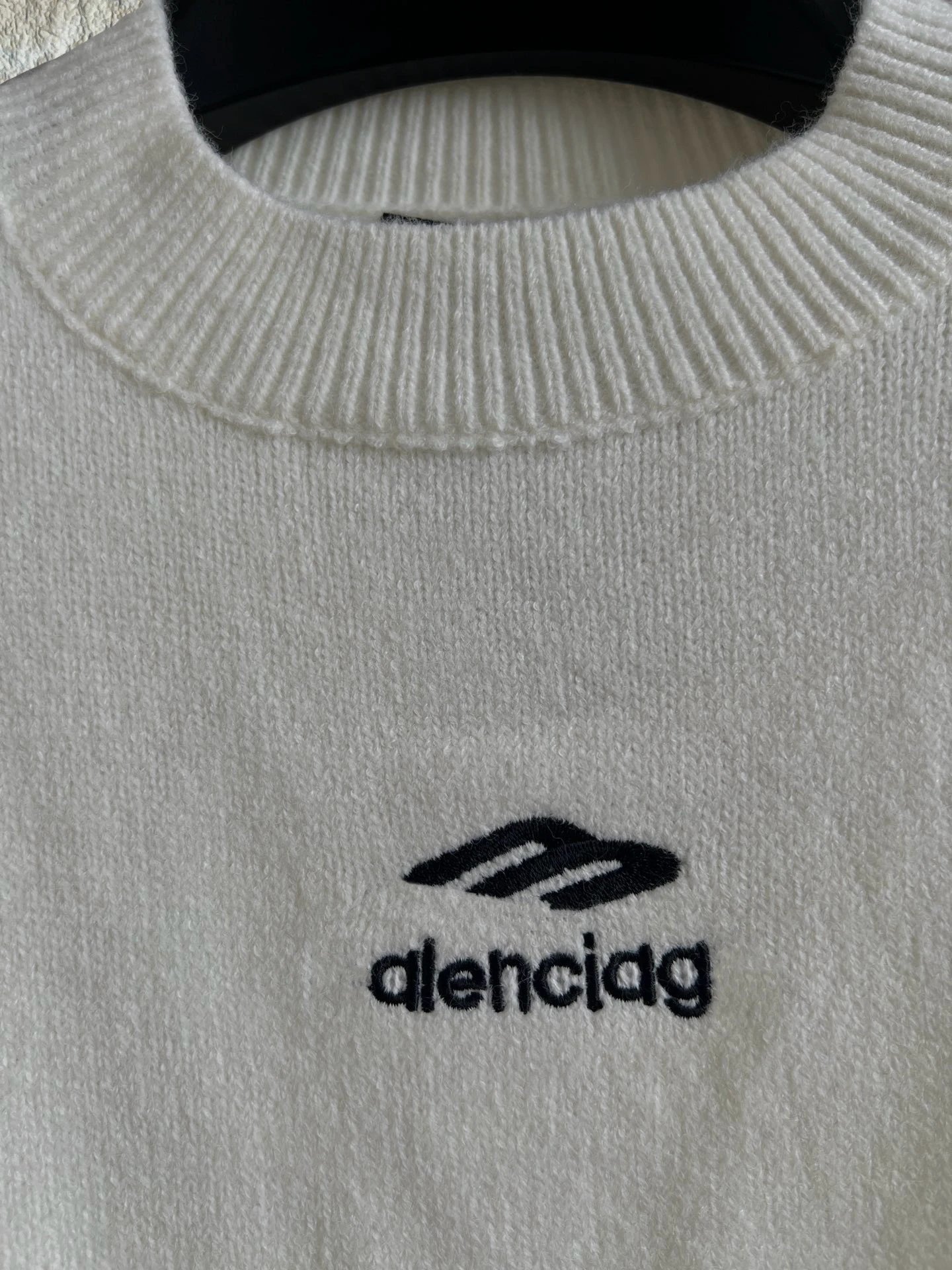 Balenciaga Logo-Embroidered Oversized Knit Sweater Black - 9