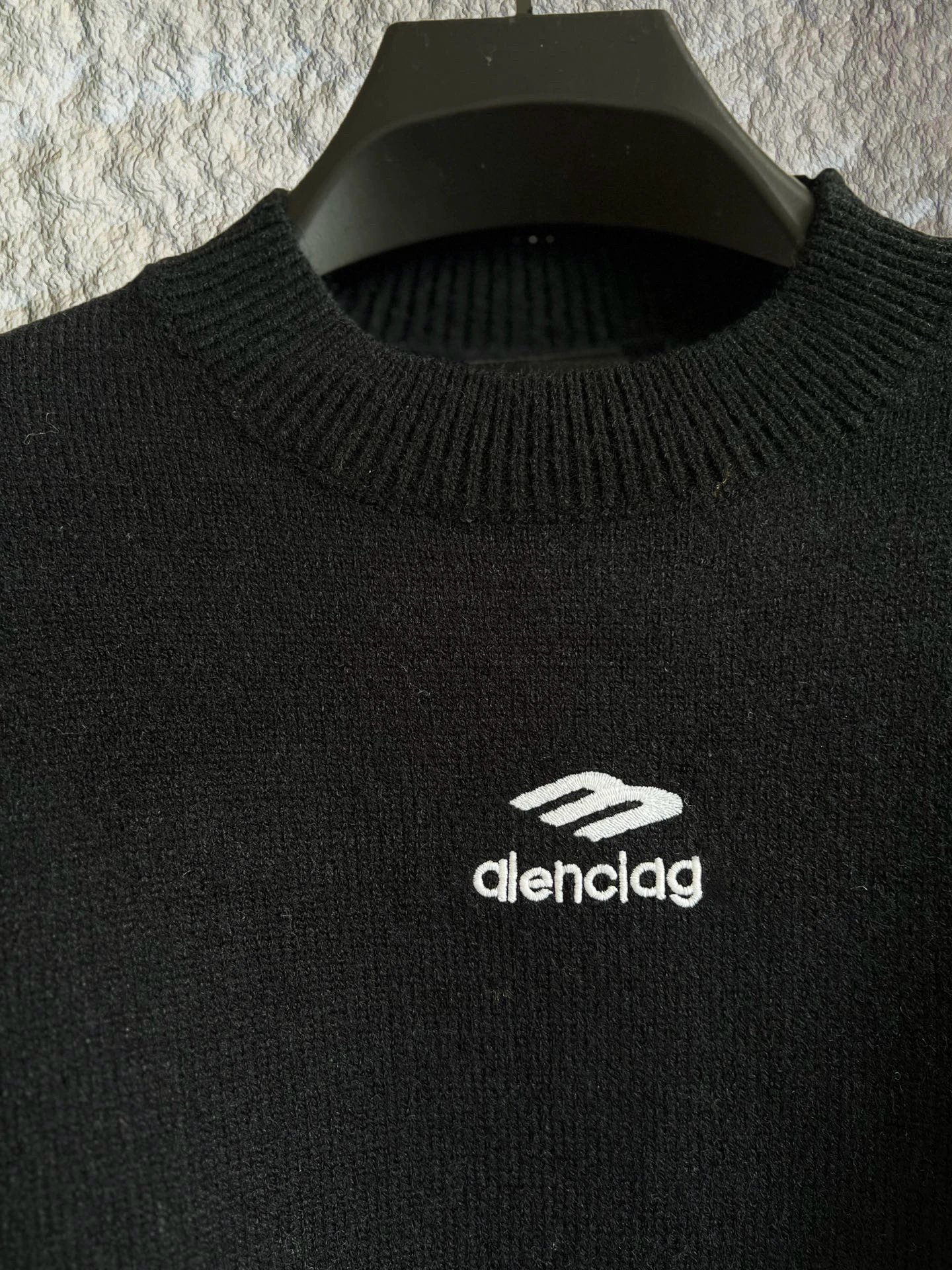Balenciaga Logo-Embroidered Oversized Knit Sweater Black - 10